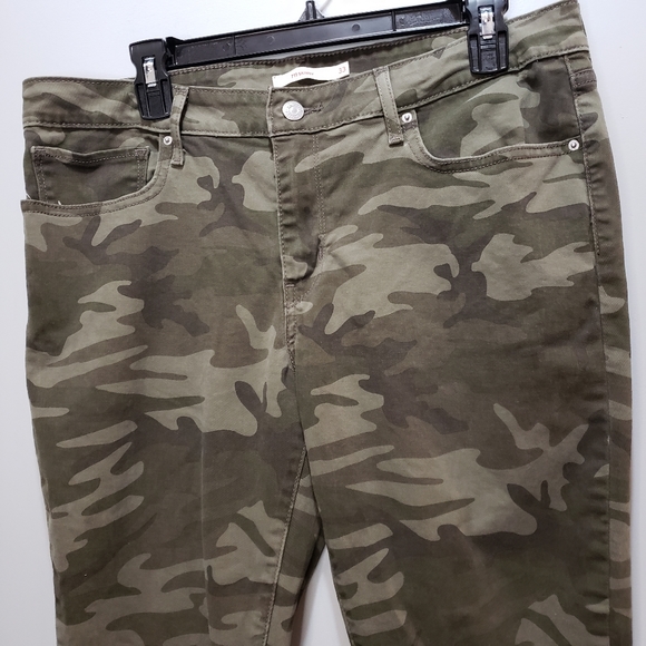 Like New! LEVI'S 711 CAMO SKINNY ANKLE JEANS 33 - Picture 7 of 16